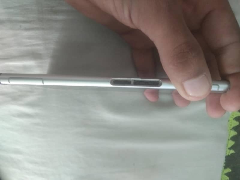 Sony XZ1 2