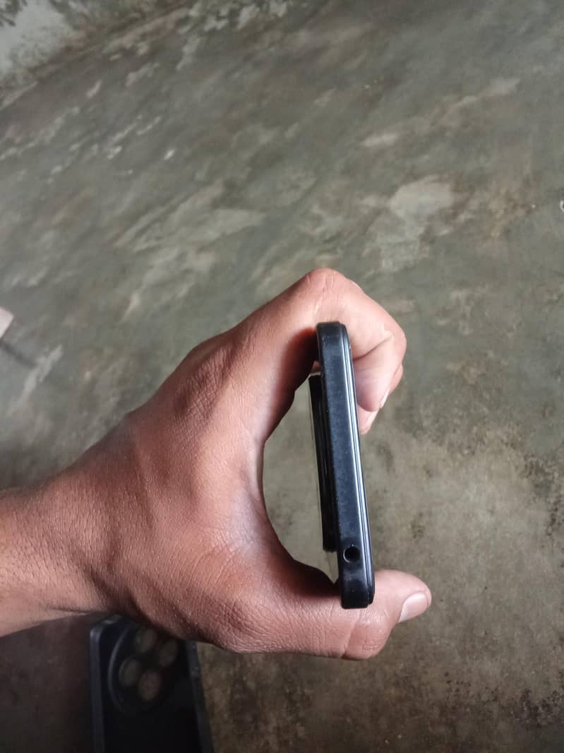 Xiaomi POCO C75 3