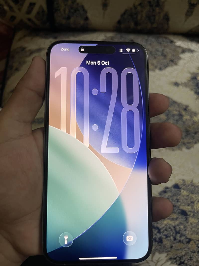 Apple iPhone 15 Pro Max 1