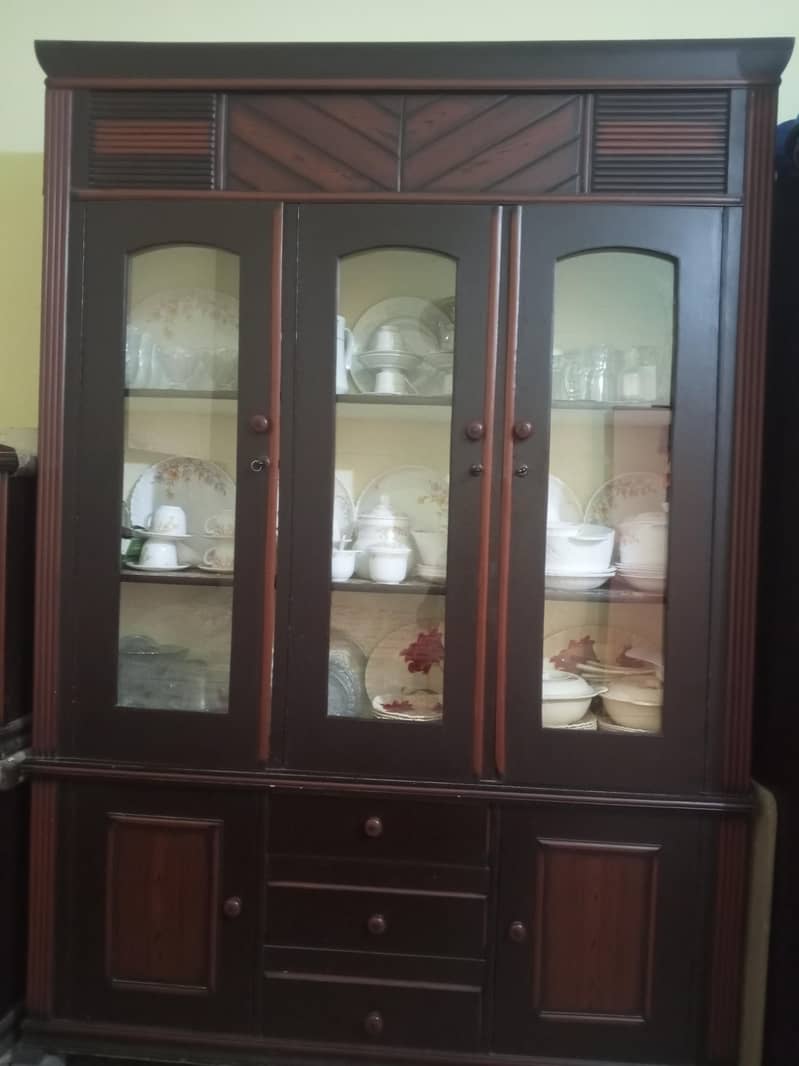 wardrob and show case 7