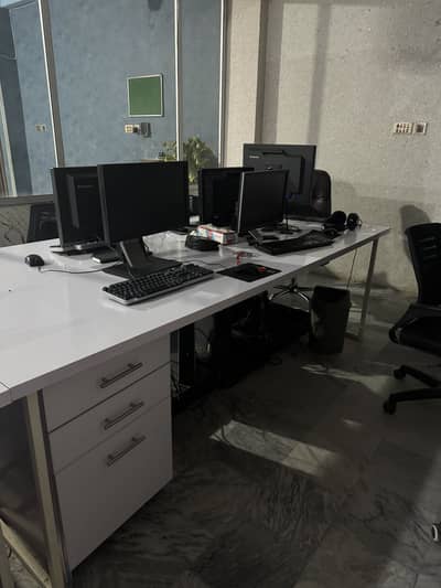 Computer table for office