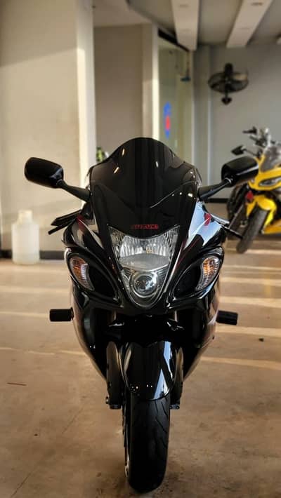 Suzuki Hayabusa 1300 cc