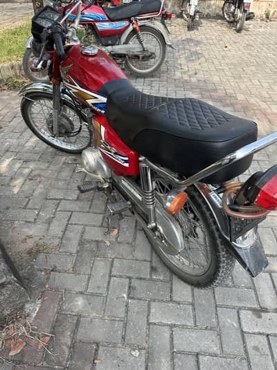 125 2020 model