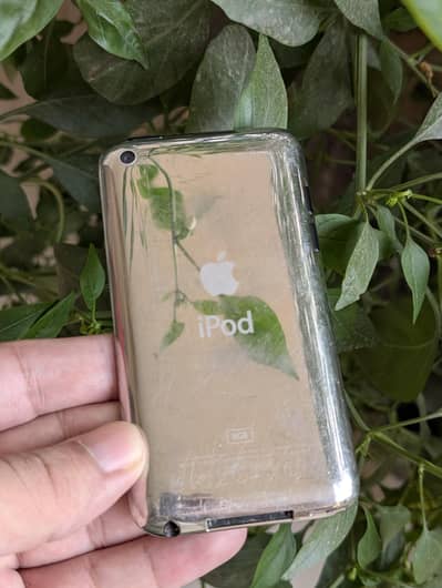 iPod Touch 4