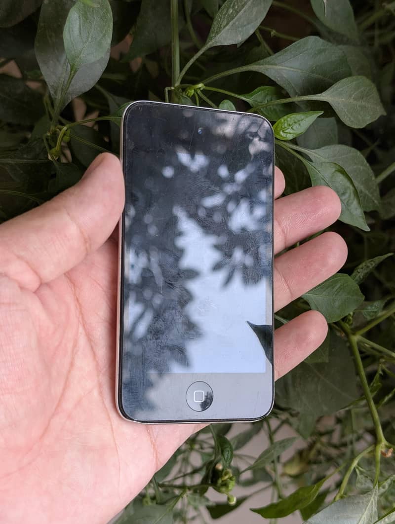 iPod Touch 4 6