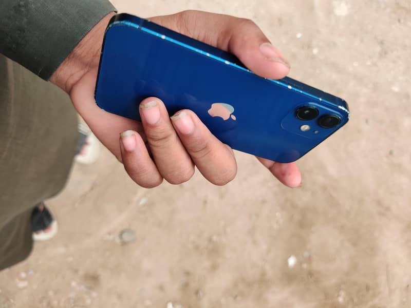Apple iPhone 12 mini 4