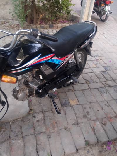 Honda cd 70 dream very good condition