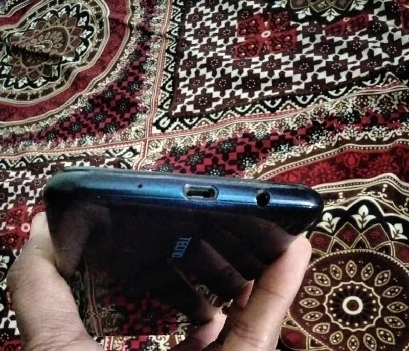 Tecno Pova 1