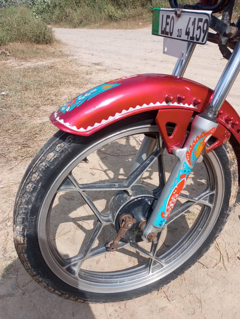 Suzuki spinter 8