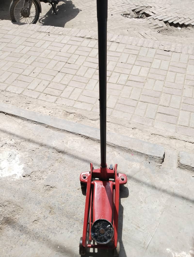 car jack 2