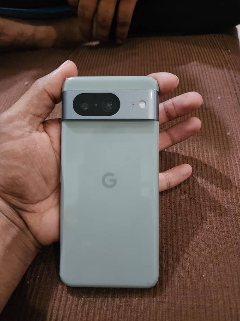 Google Pixel 8 1