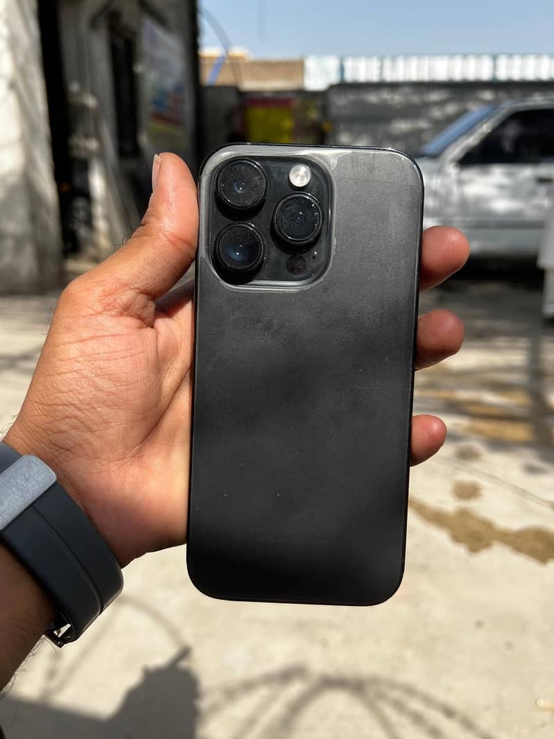 Apple iPhone 14 Pro 4