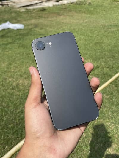 IPHONE 16E