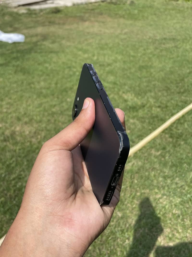 IPHONE 16E 2