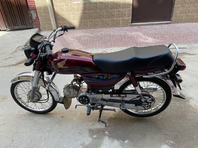 Honda CD 70 2023