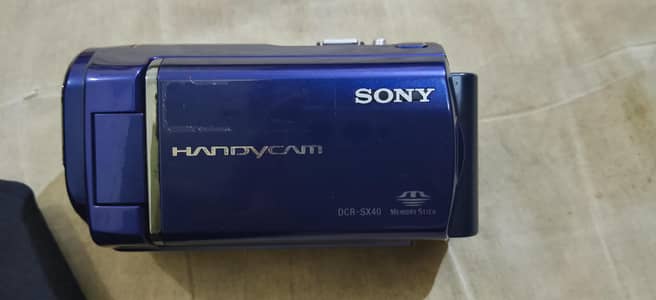 Sony Handycam DCR-SX40