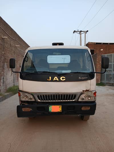 JAC 1048