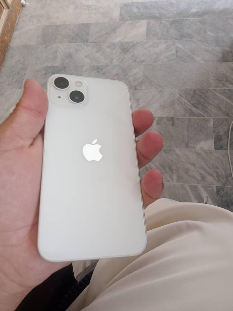 Apple iPhone 13 1