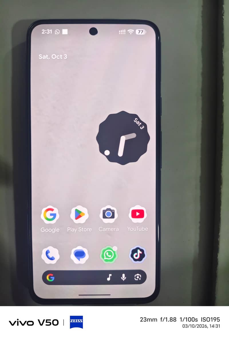 Google Pixel 8 6