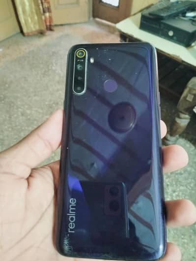 300- 22- 8- 33- 71  Realme 5 RMX1911 4/64 Mobile and box no open