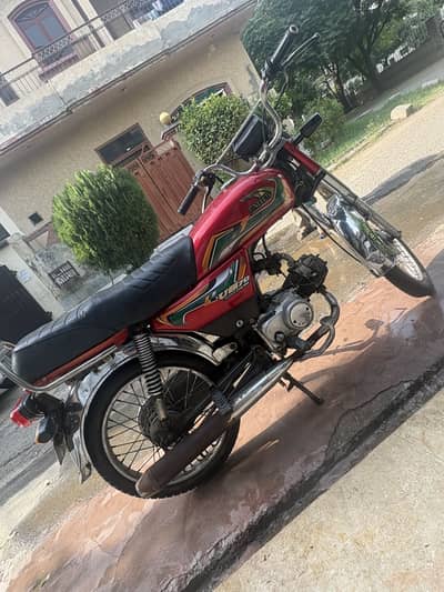 United 70cc Model 2017