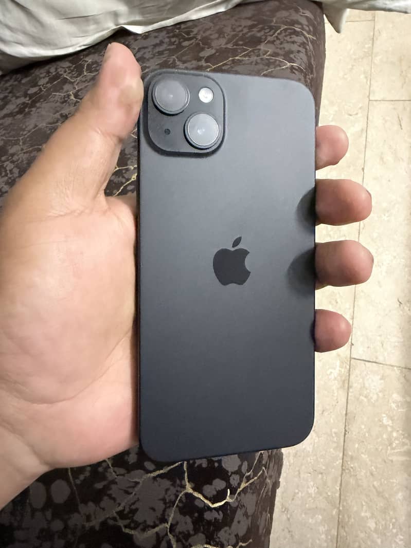 Apple iPhone 15 plus 8