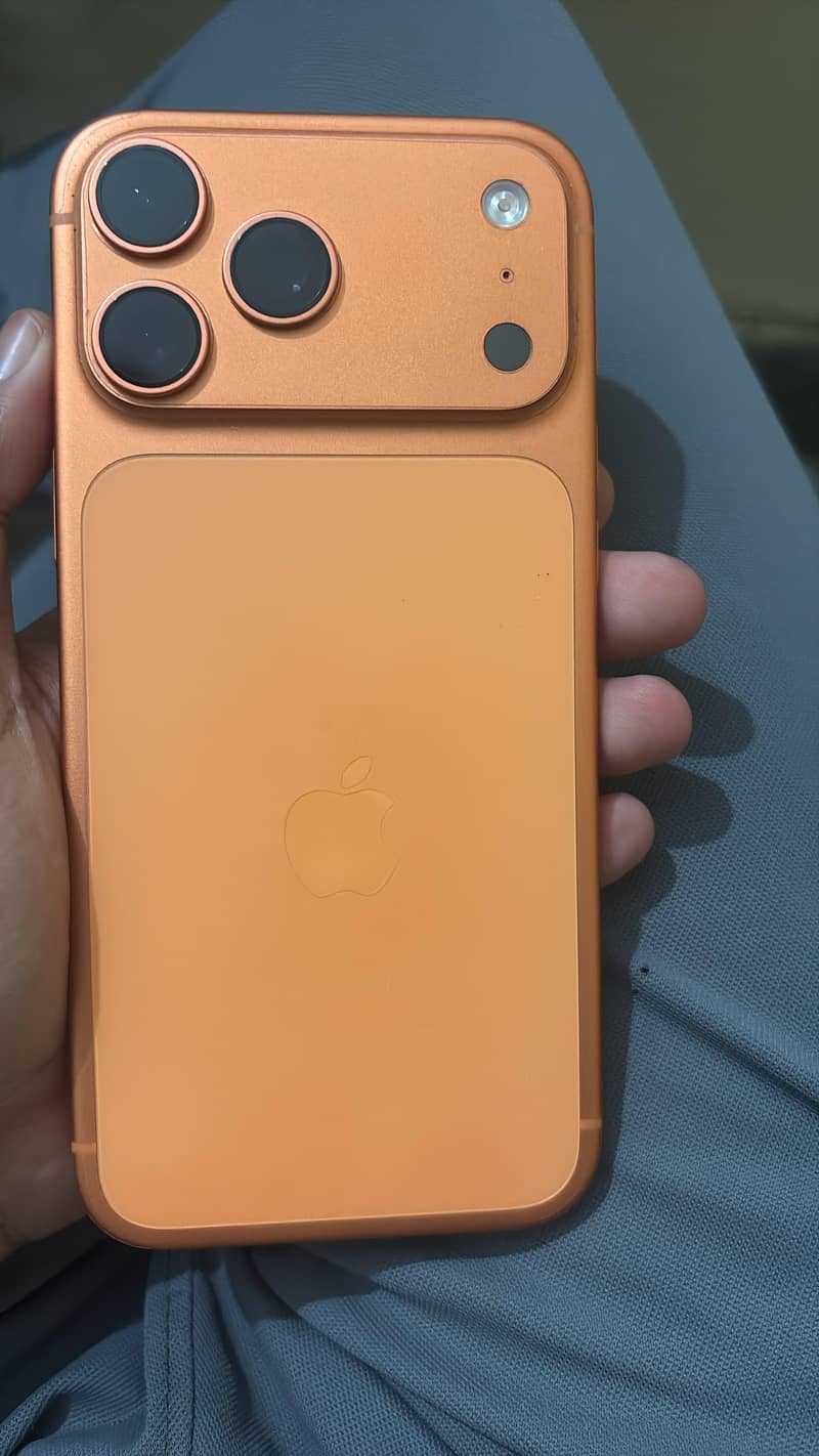 Apple iPhone 17 Pro Max 0