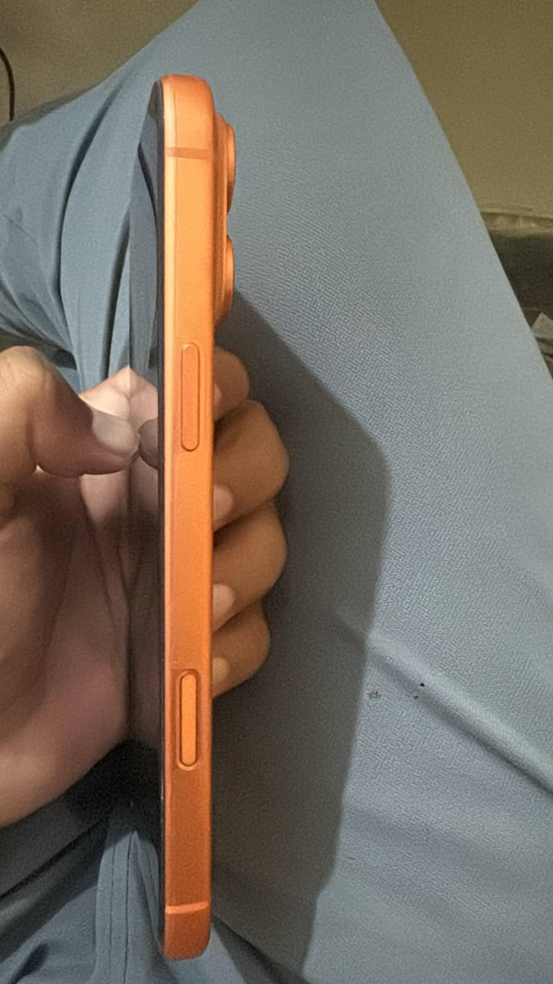 Apple iPhone 17 Pro Max 2