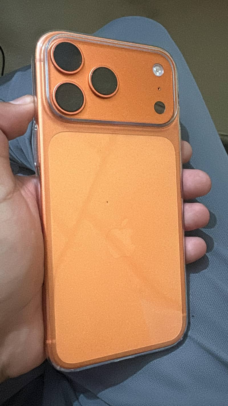 Apple iPhone 17 Pro Max 5