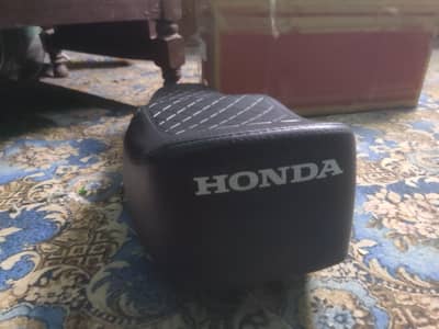 Honda 125 26 model seat