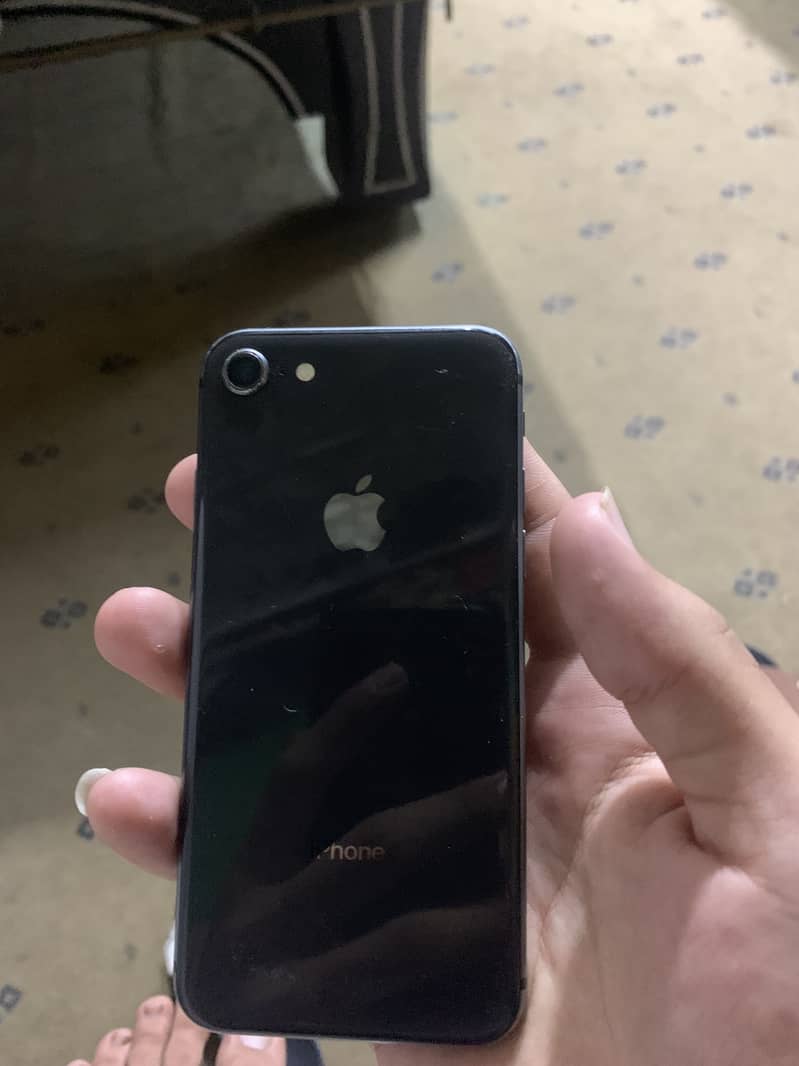 Apple iPhone 8 0