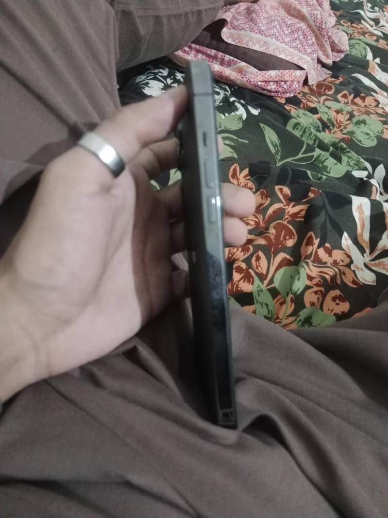Apple iPhone 12 Pro Max 3