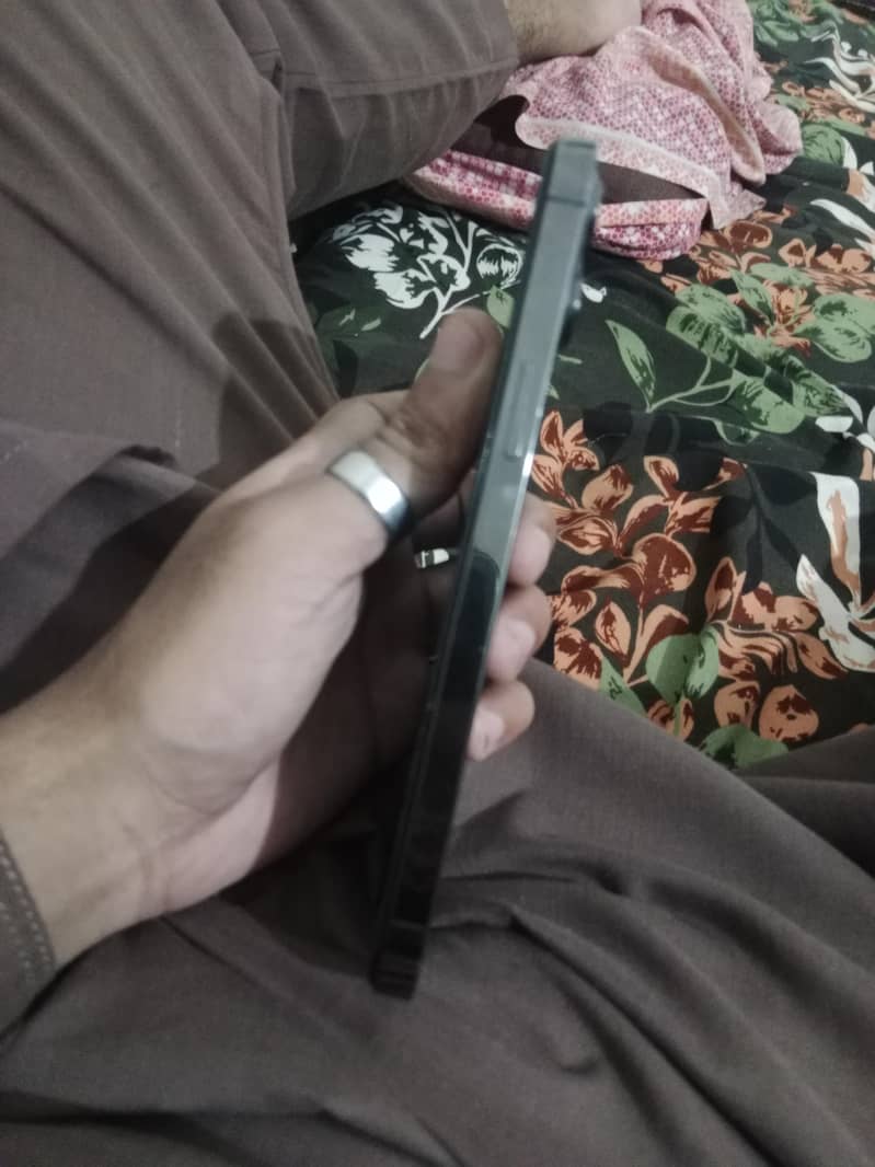 Apple iPhone 12 Pro Max 5