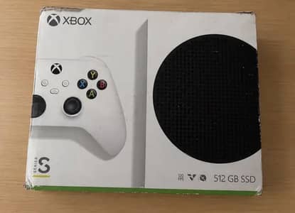 Xbox series s with 2 controllers