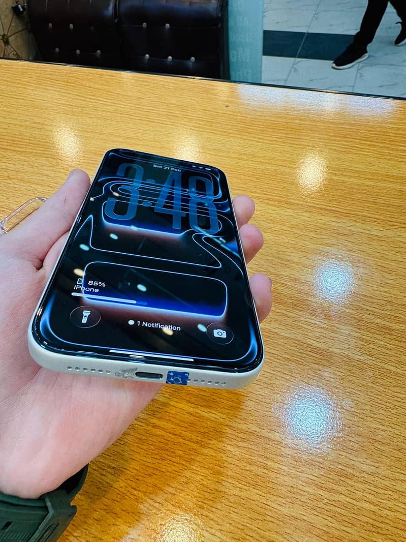 Apple iPhone 17 Pro Max 7