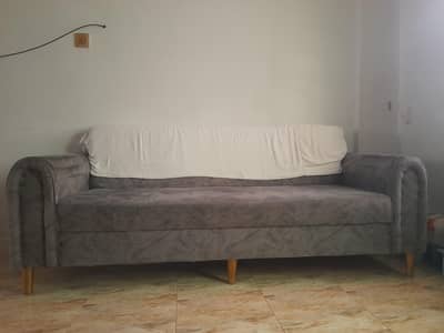 SOFA COMEBAD