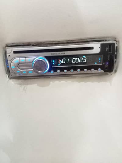 msager bed h Japan ka speaker bhi Laga hn LCD bhi working MN h