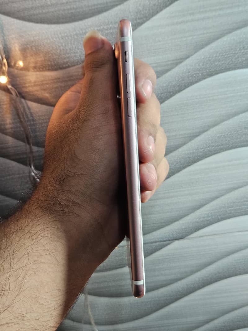 Apple iPhone 7 Plus 3