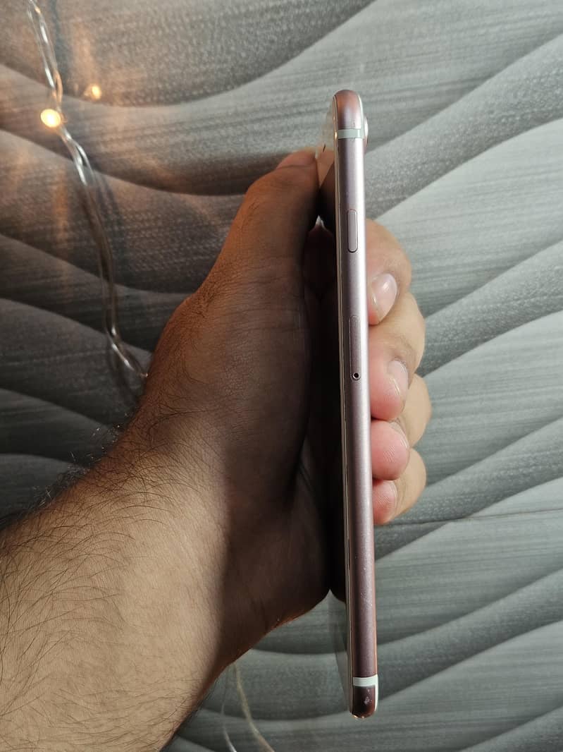 Apple iPhone 7 Plus 4