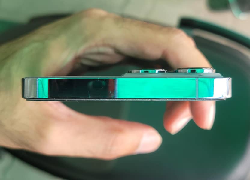 Apple iPhone 13 Pro Max 1