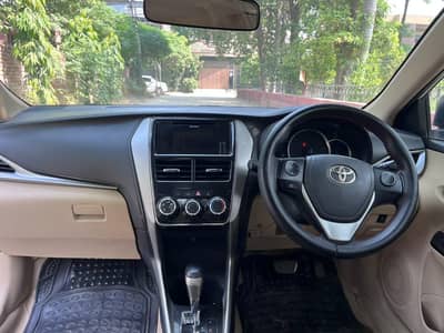 Toyota Yaris 1.3 Ative CVT 2022