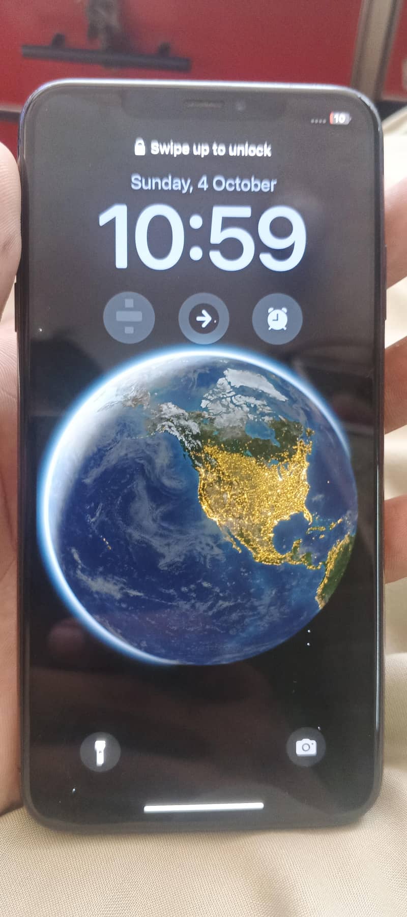 Apple iPhone XS Max 3
