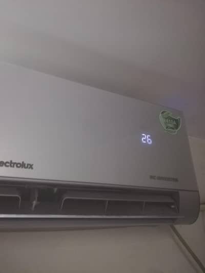 Electrolux Royal Edition DC inverter 1.5 Ton in excellent condition