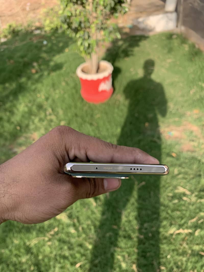 Infinix Zero 30 6