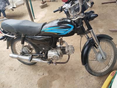 2014, ki last ki hai  engine seald hai
