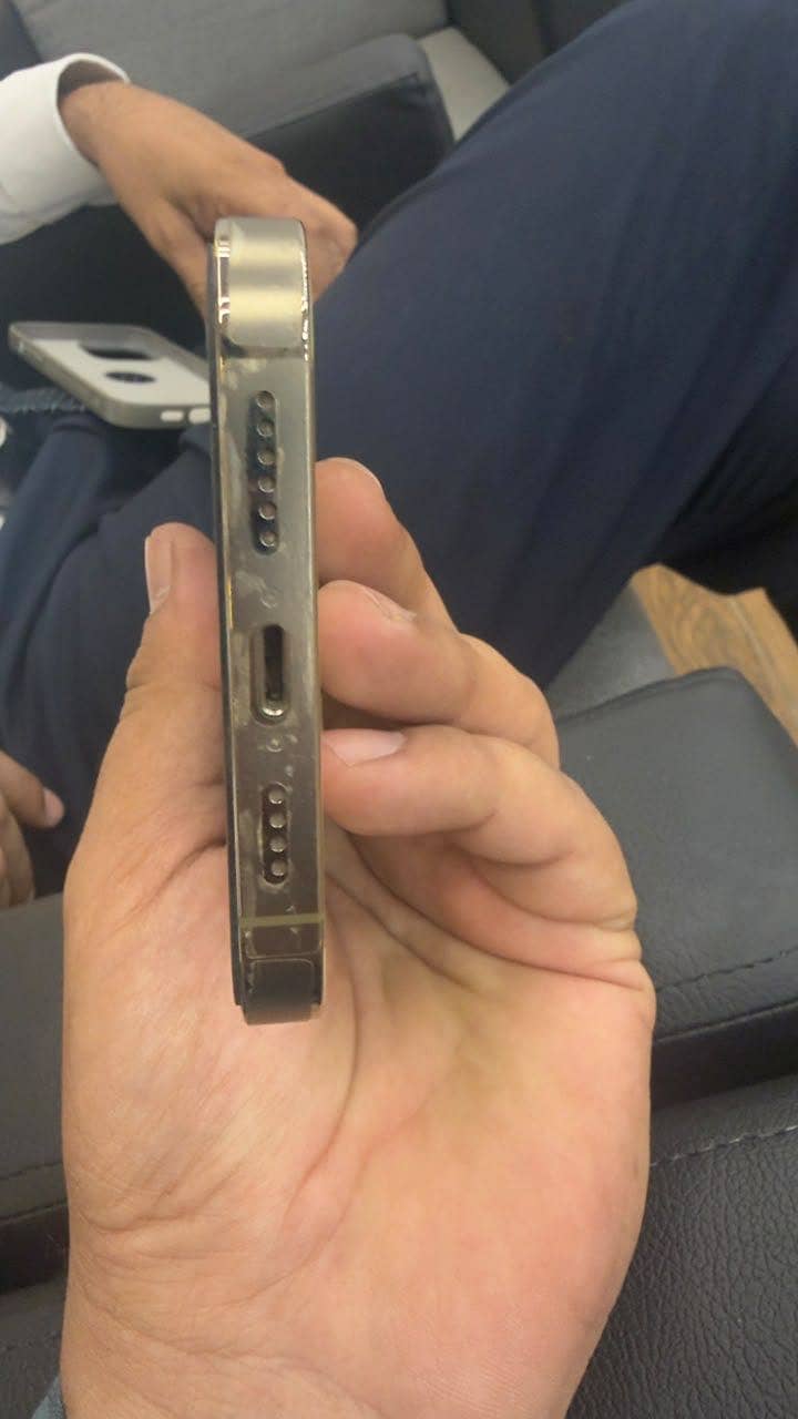 Apple iPhone 14 Pro Max 1