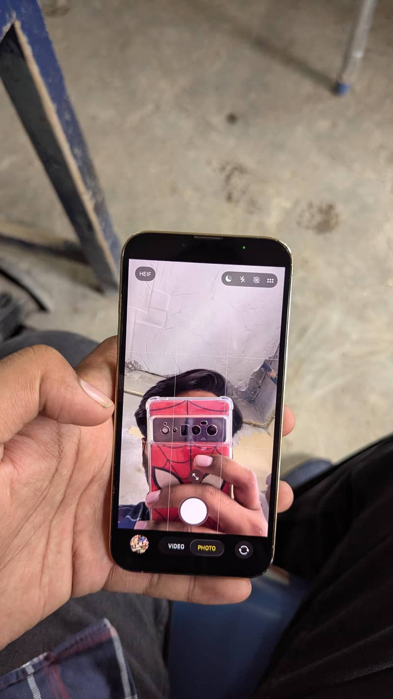 Apple iPhone 13 Pro 9