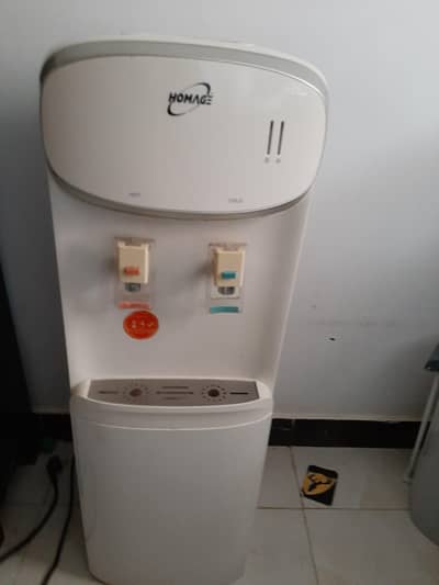 Homage Water Dispenser