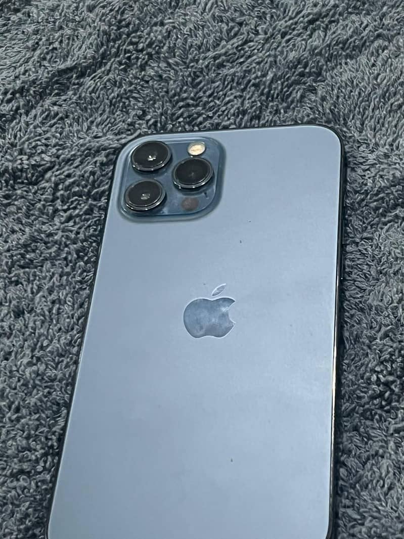 Apple iPhone 12 Pro Max 3
