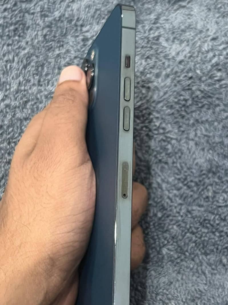 Apple iPhone 12 Pro Max 10
